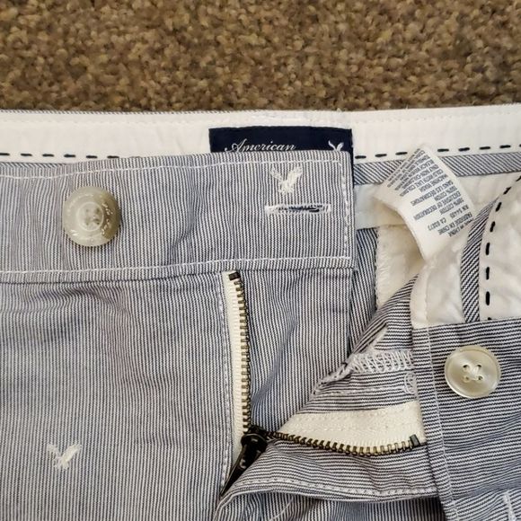 AE Summer Shorts - Picture 13 of 15